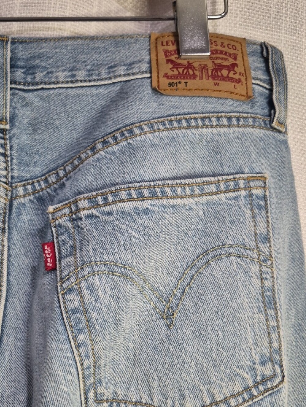 Levi's 501 T Classic Light Wash Women's Ripped Jeans